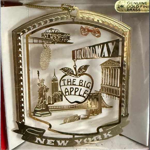 New York City Christmas Ornament - NIB - Picture 2 of 2